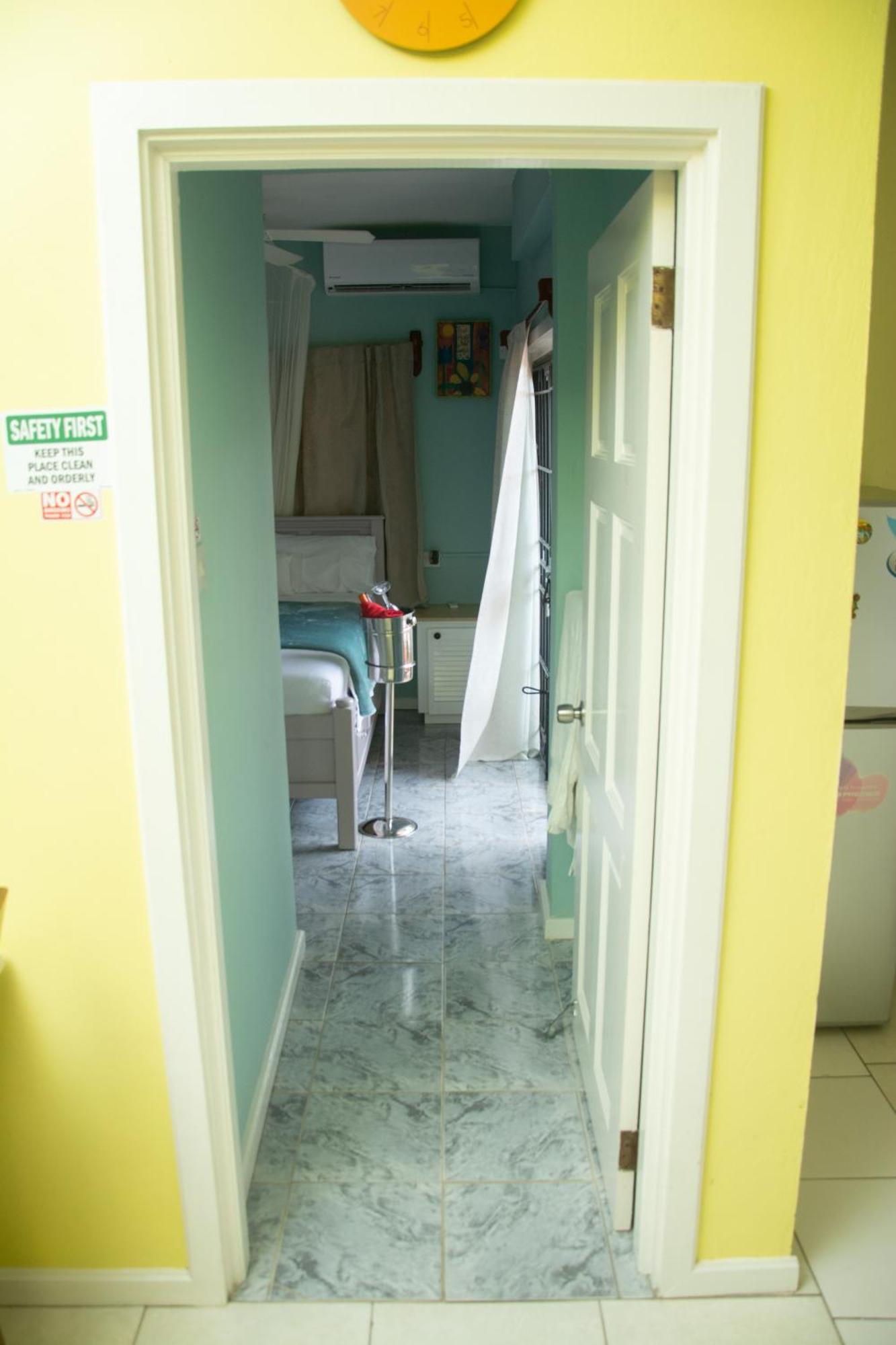 Mountain View Apartments Gros Islet Exterior foto